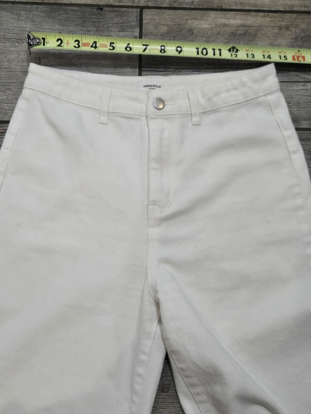 Anniewear White Wide Leg High-Rise Stretchy Jeans, Size Large - Picture 2 of 8